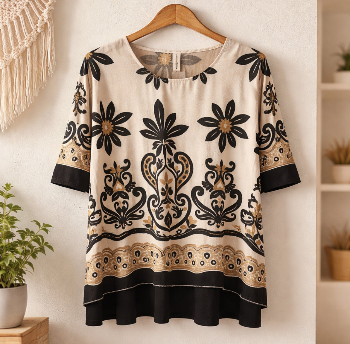 Blusa Fluida con Estampado Boho – Elegante y Original