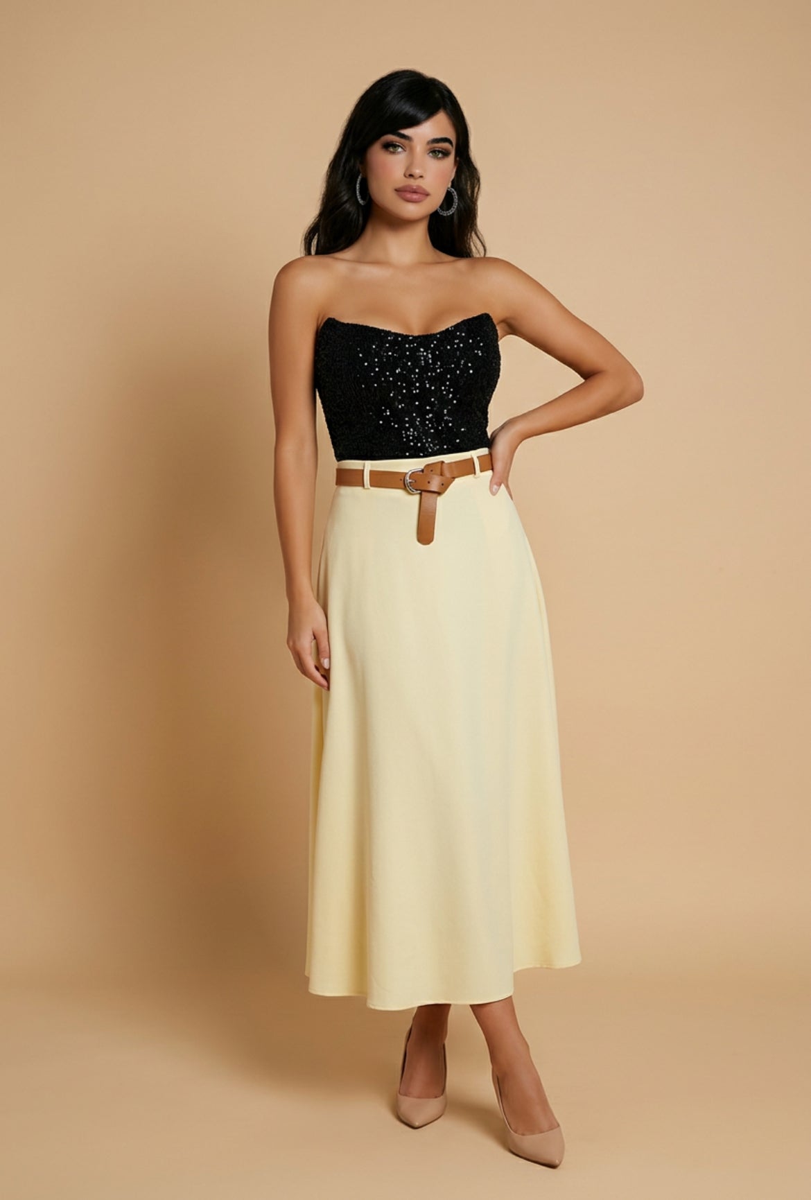 Falda lisa con cinturón