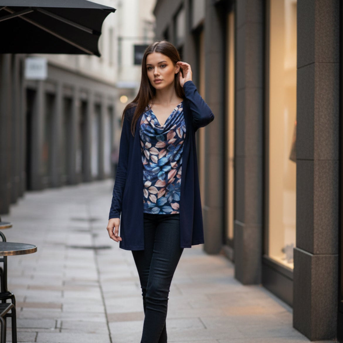 Blusa efecto dos piezas con chaquetita incorporada