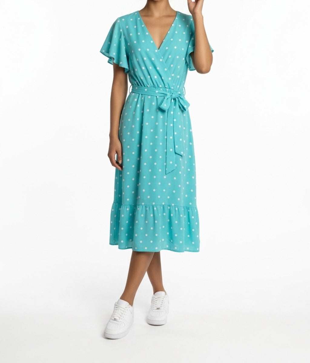 Vestido con Lunares y Volantes – Elegante y Femenino