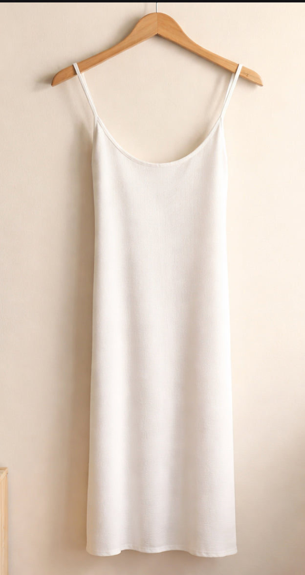 Vestido midi tirantes