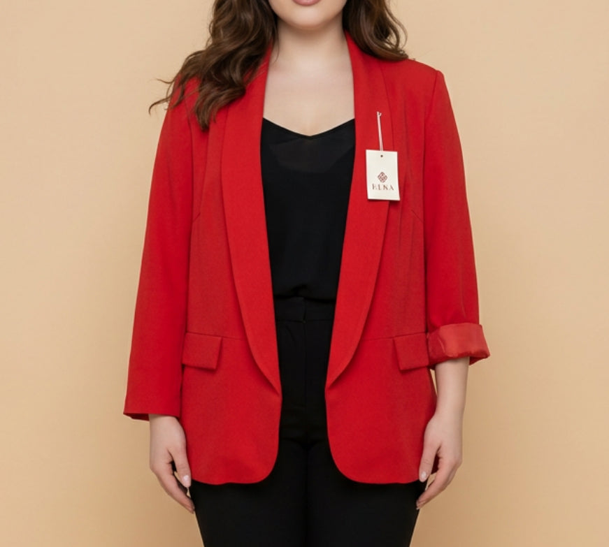 ¡Ya están aquí! 
Nuestros blazers en tallas grandes hasta XXXL