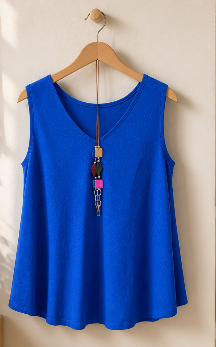 Camiseta Fluida con Collar Incluido