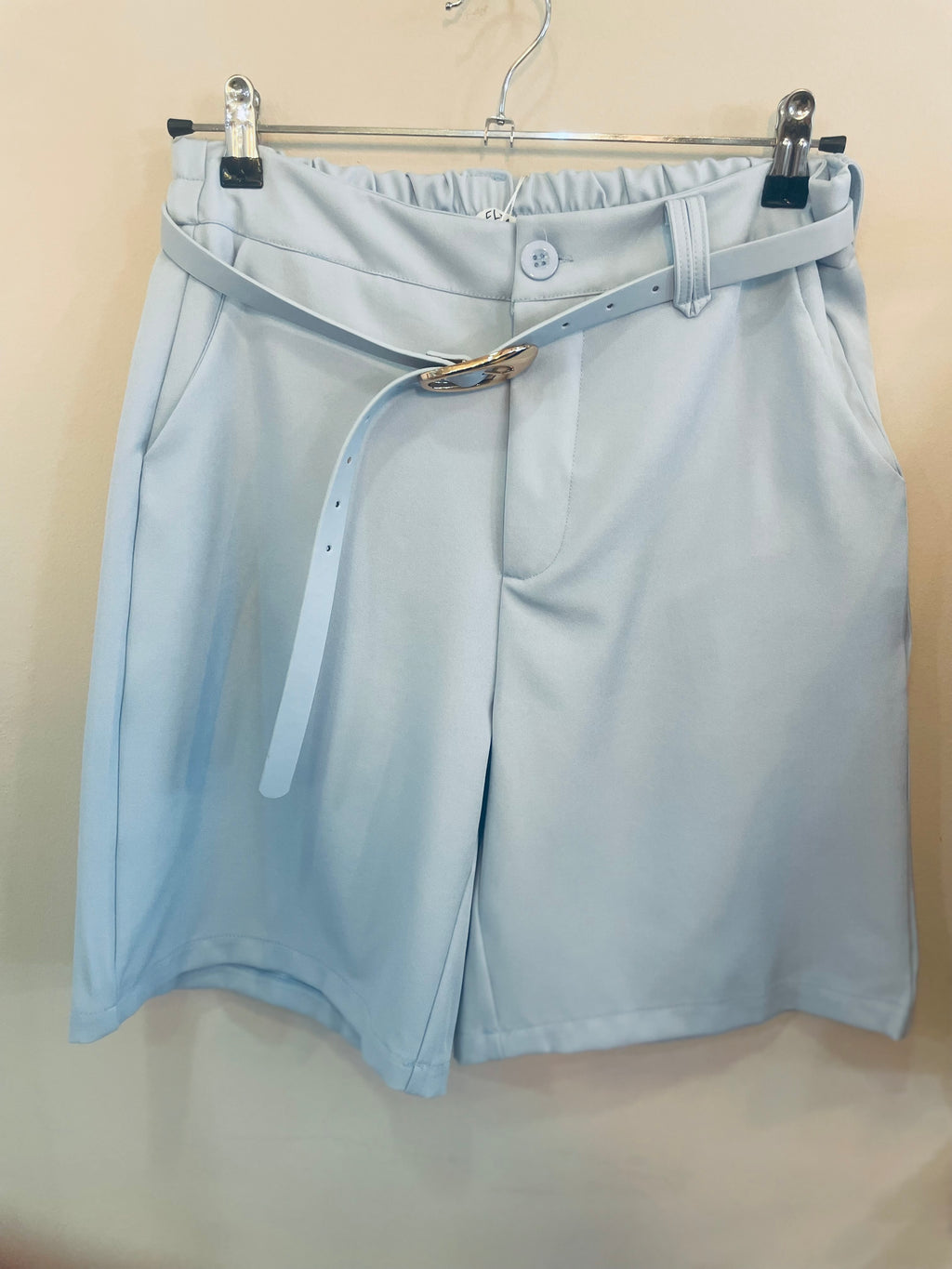 Short Elegante super chic