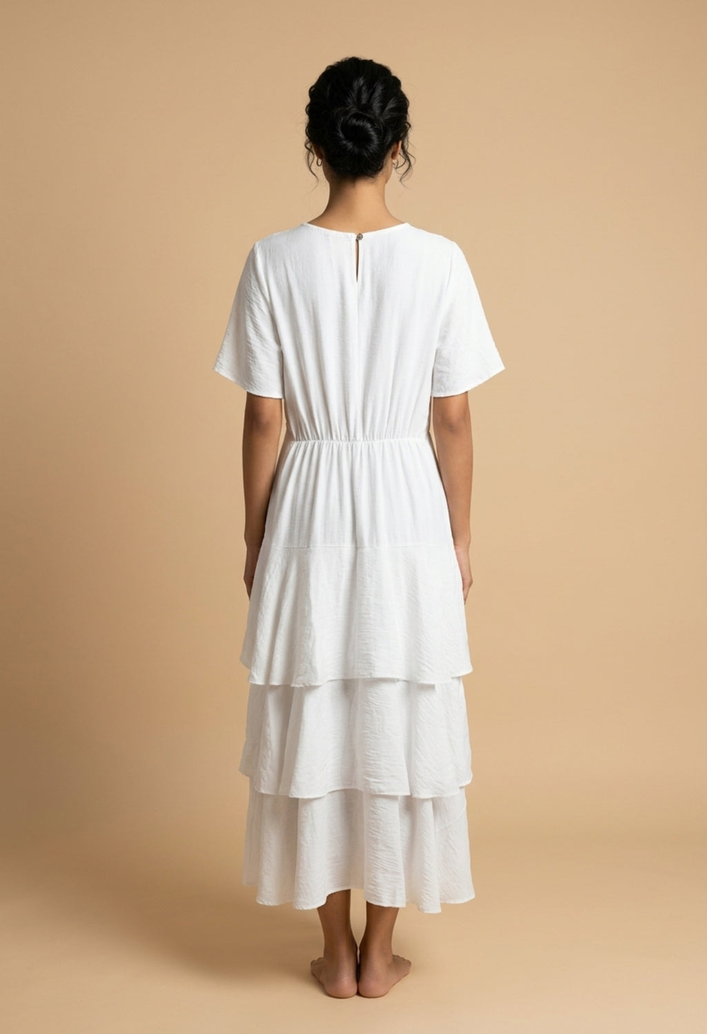 Vestido Largo con Volantes y Escote en Pico – Elegante y Fluido