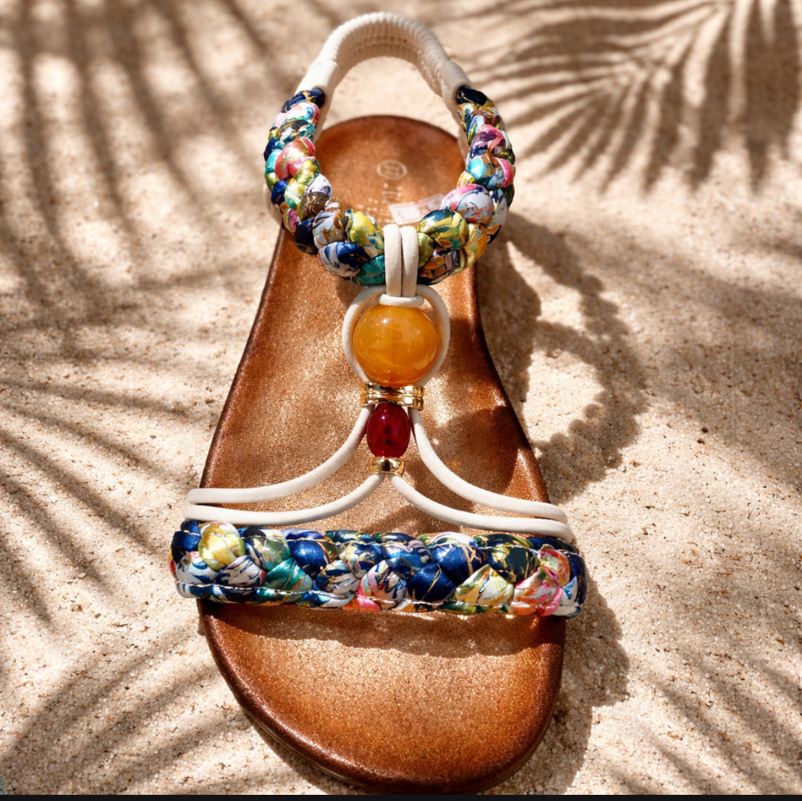 Sandalia plana super cómodas con detalles decorativos