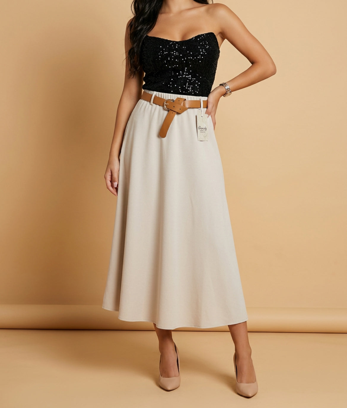 Falda lisa con cinturón