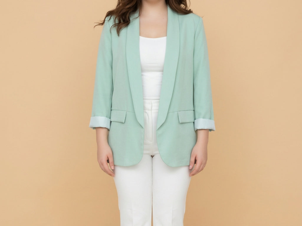 ¡Ya están aquí! 
Nuestros blazers en tallas grandes hasta XXXL