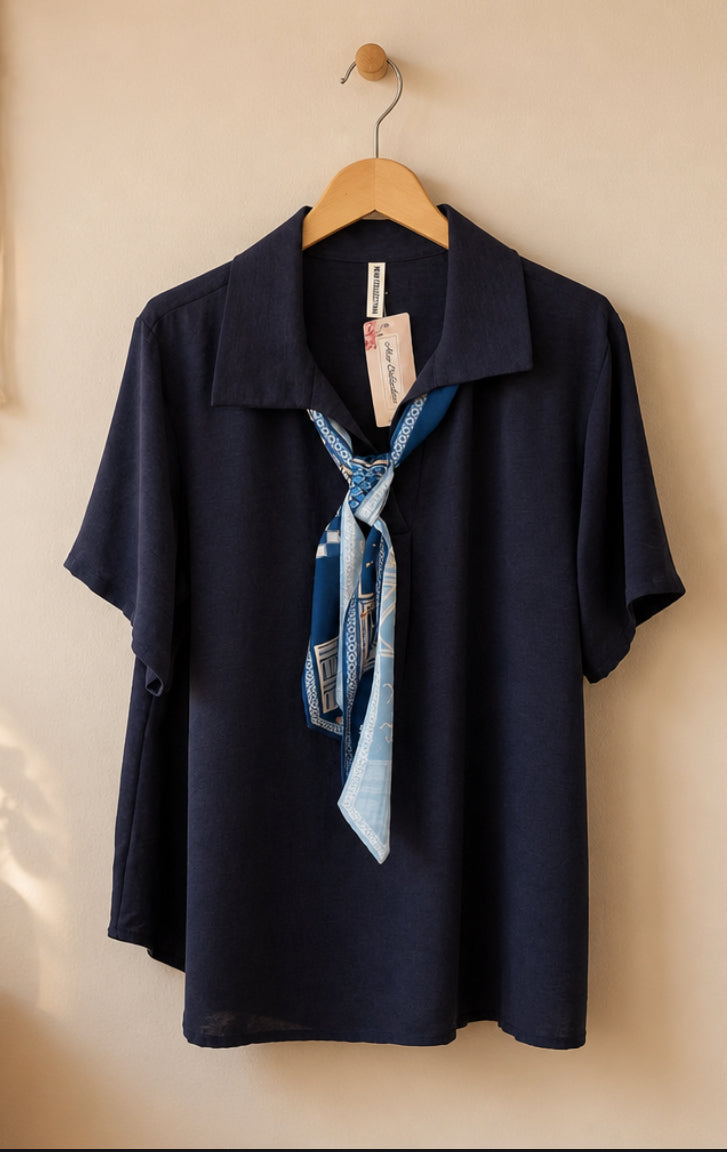 Blusa con pañuelo elegante