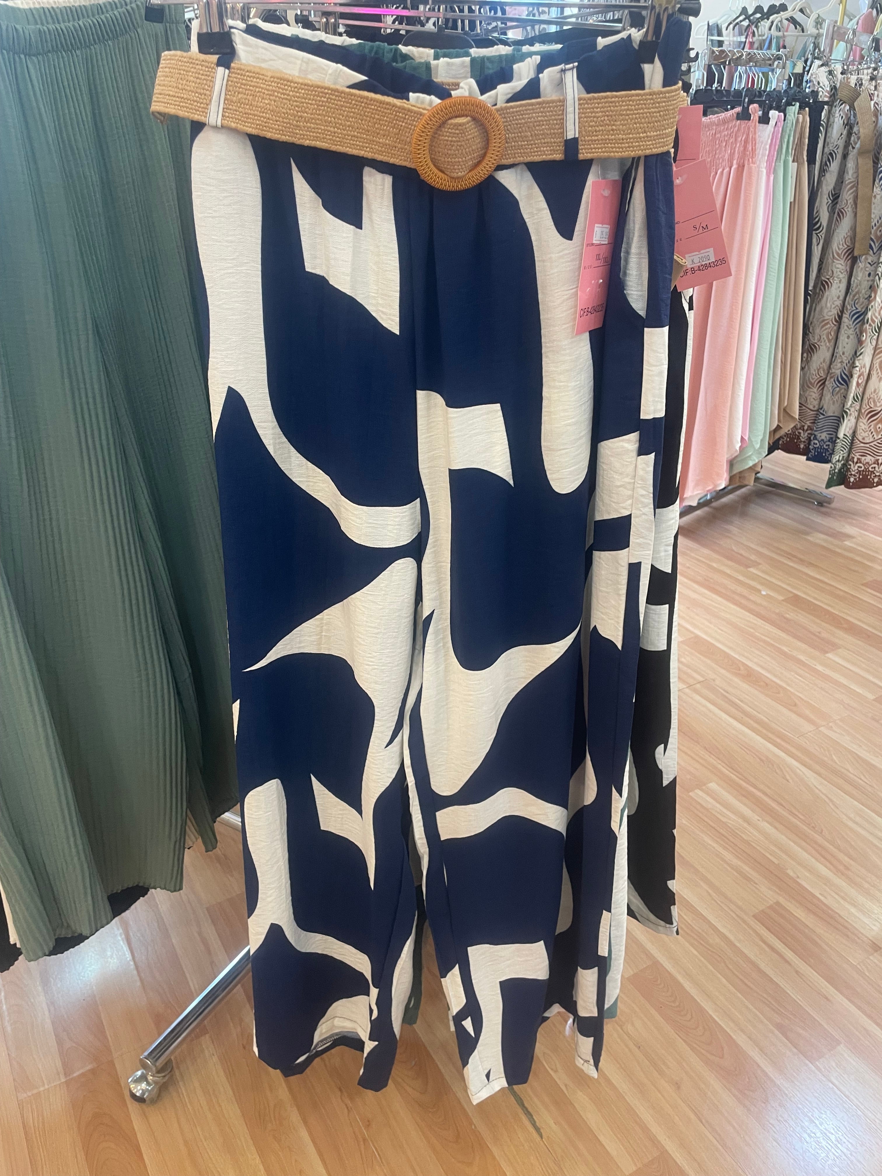 Pantalón Fluido con Estampado Abstracto – Estilo Elegante