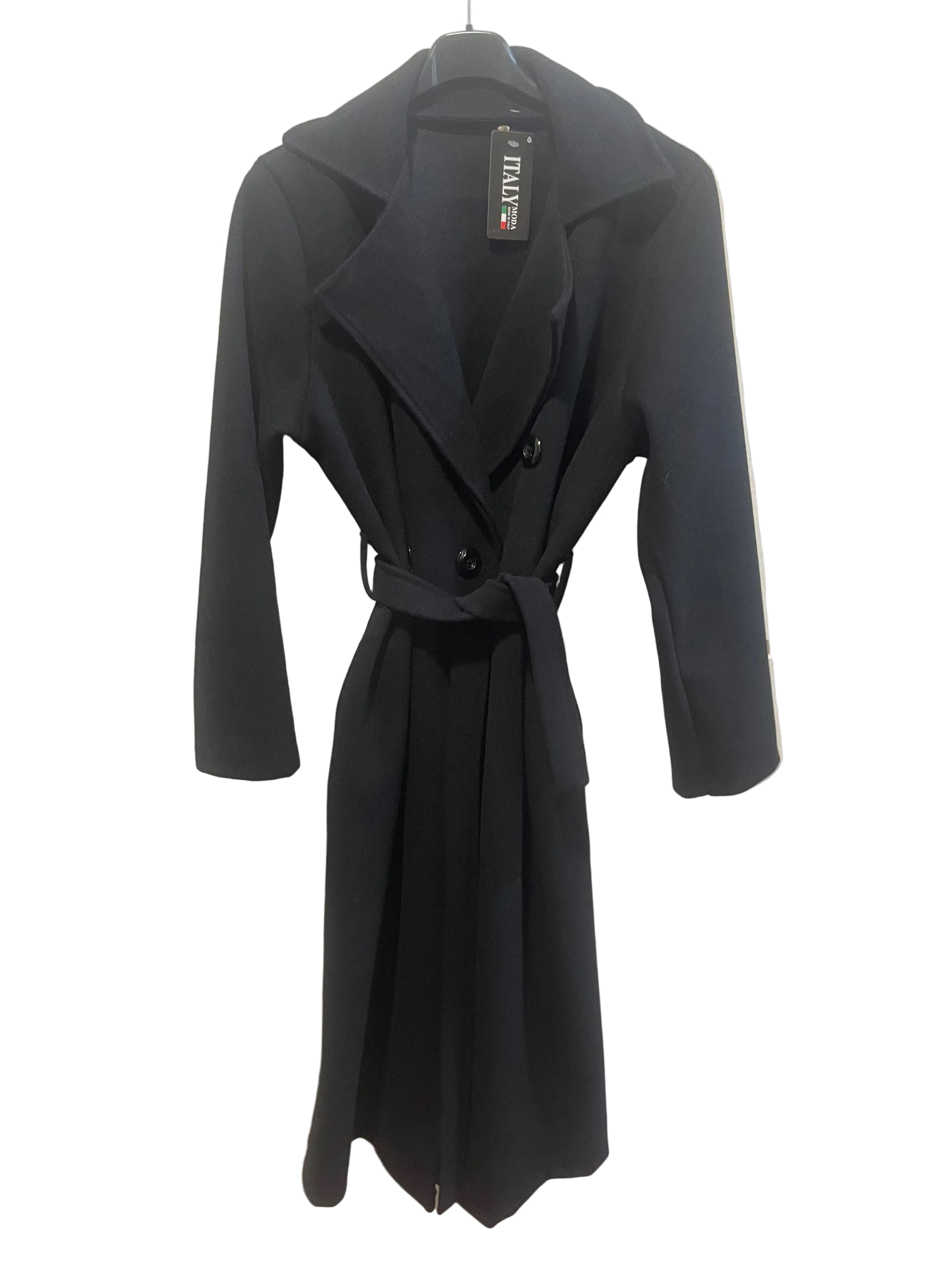 Abrigo ligero con cinturón. Elegante,comodo y perfecto para al dia a dia.