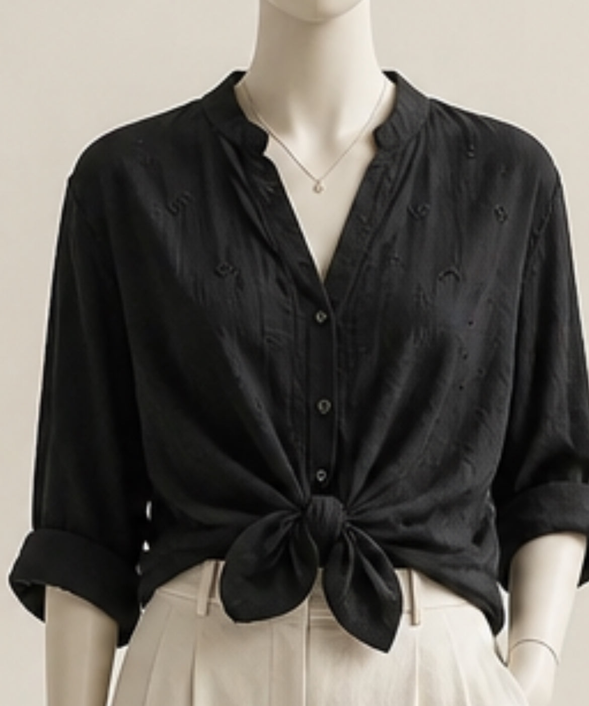 Blusa Ligera con Nudo Frontal