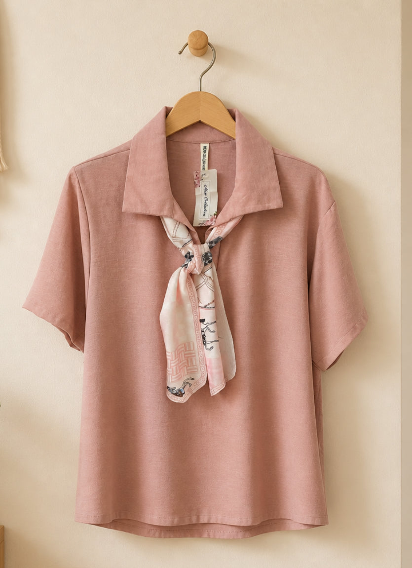 Blusa con pañuelo elegante