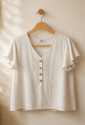 Blusa con Volantes y Botones Decorativos