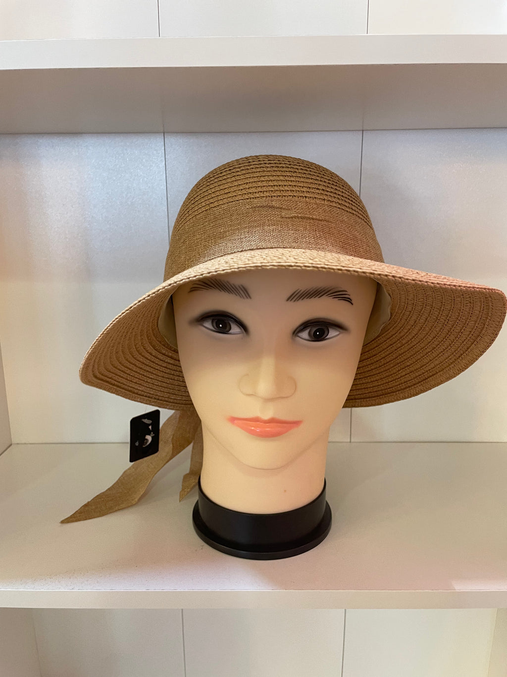 Sombrero con lazo