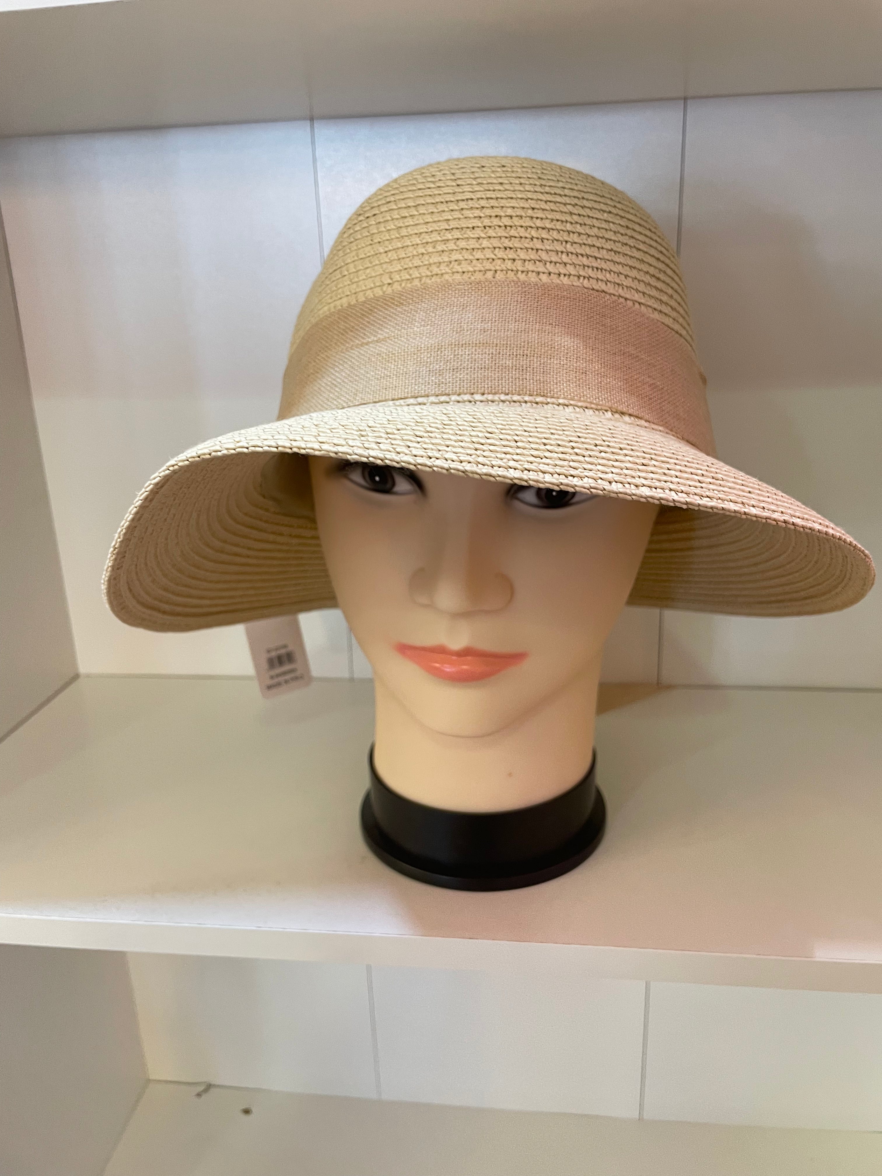 Sombrero con lazo