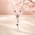 Collar color plata con diseño elegante de estrellas 47 cm